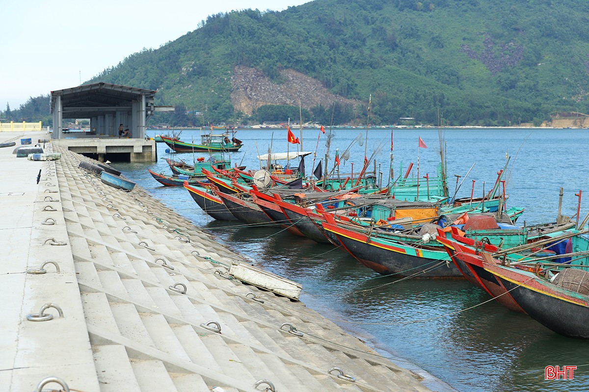 Khu vực bến cập tàu dưới 150CV. bqbht_br_cang-ca-ha-tinh-3b.jpg