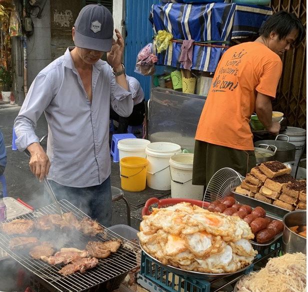 Hộ kinh doanh áp dụng hóa đơn điện tử: Khó nhưng phải làm! - Ảnh 1.