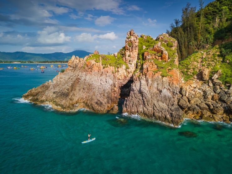 Làng chài hoang sơ quanh Mũi Vi Rồng - 4