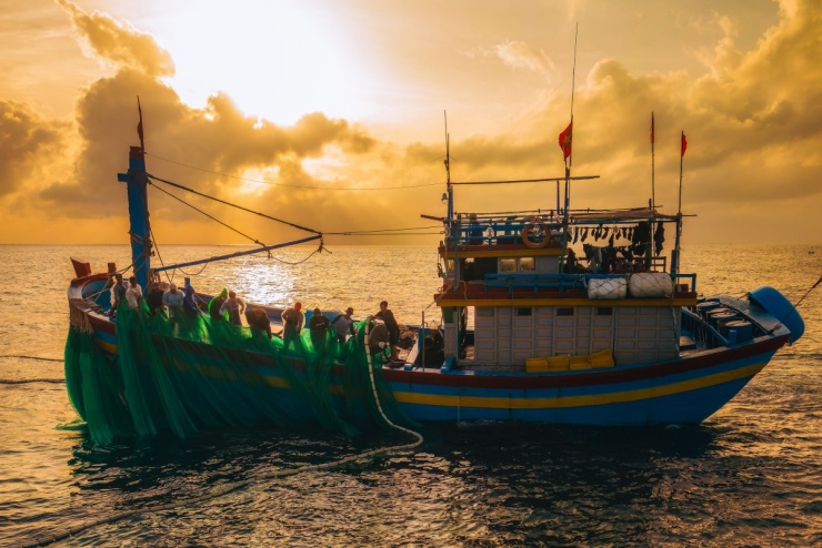 Làng chài hoang sơ quanh Mũi Vi Rồng - 10