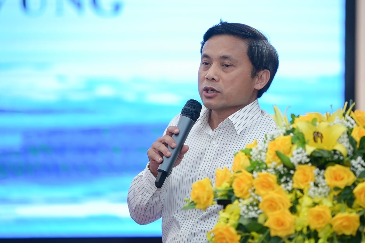 Ông Lê Trần Nguyên Hùng - Phó Cục trưởng Cục Thủy sản và Kiểm ngư phát biểu tại hội thảo. Ảnh: Tùng Đinh.