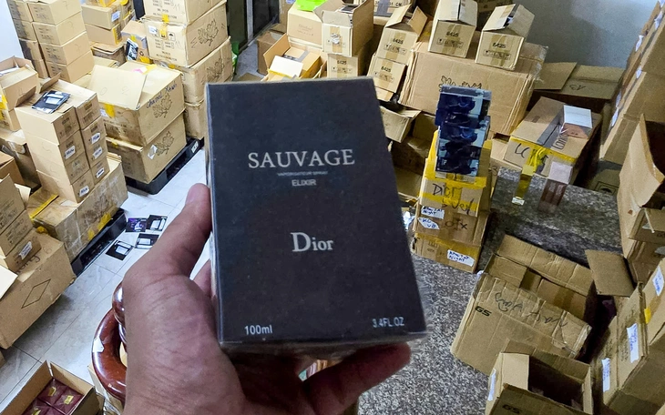 Thủ tướng tuyên chiến với hàng giả, quyết quét sạch thuốc giả, thực phẩm giả - Ảnh 2.