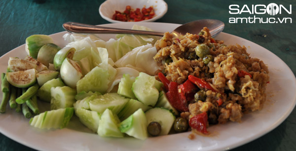 Độc đáo mắm bò hóc