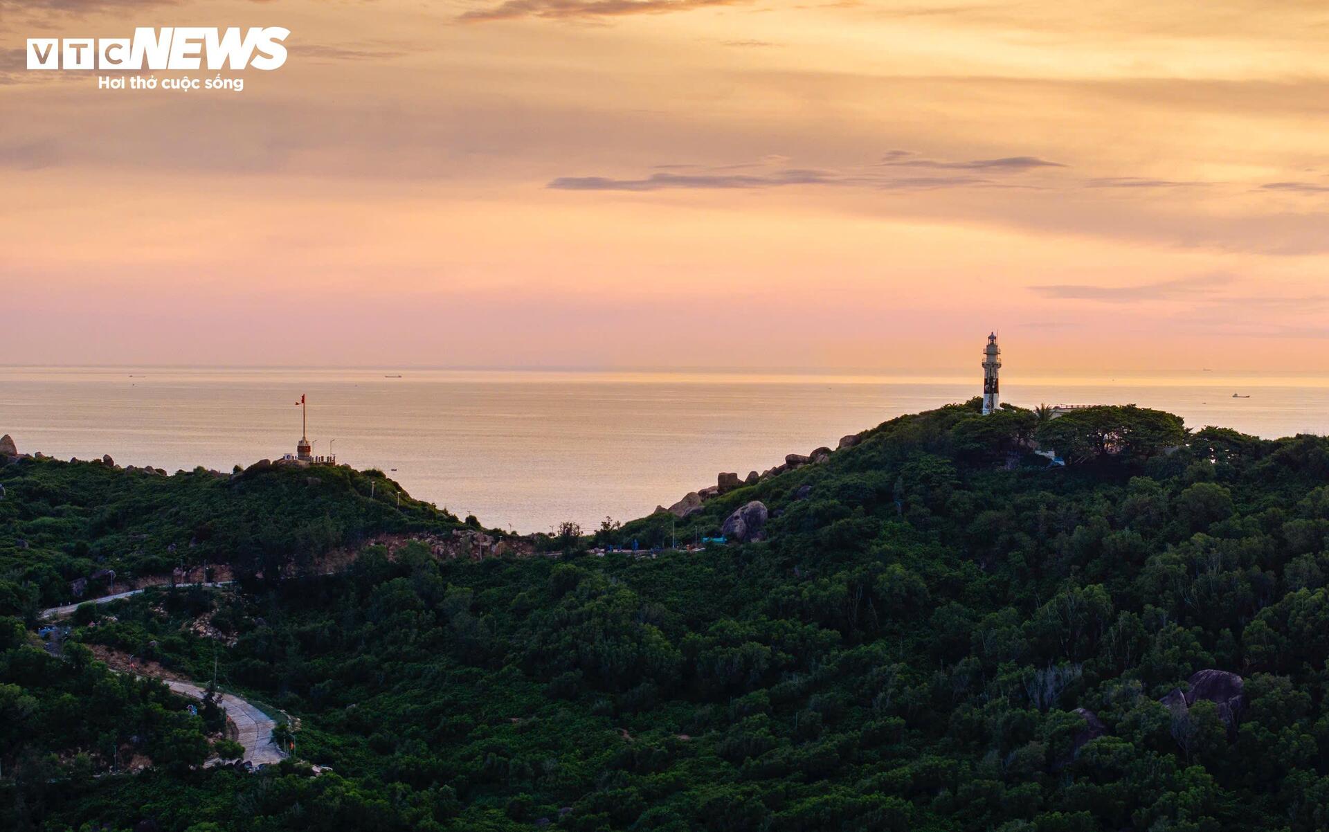 Nếu bạn mệt mỏi nơi thành phố ồn ào, hãy về với làng chài giữa biển Gia Lai - 11