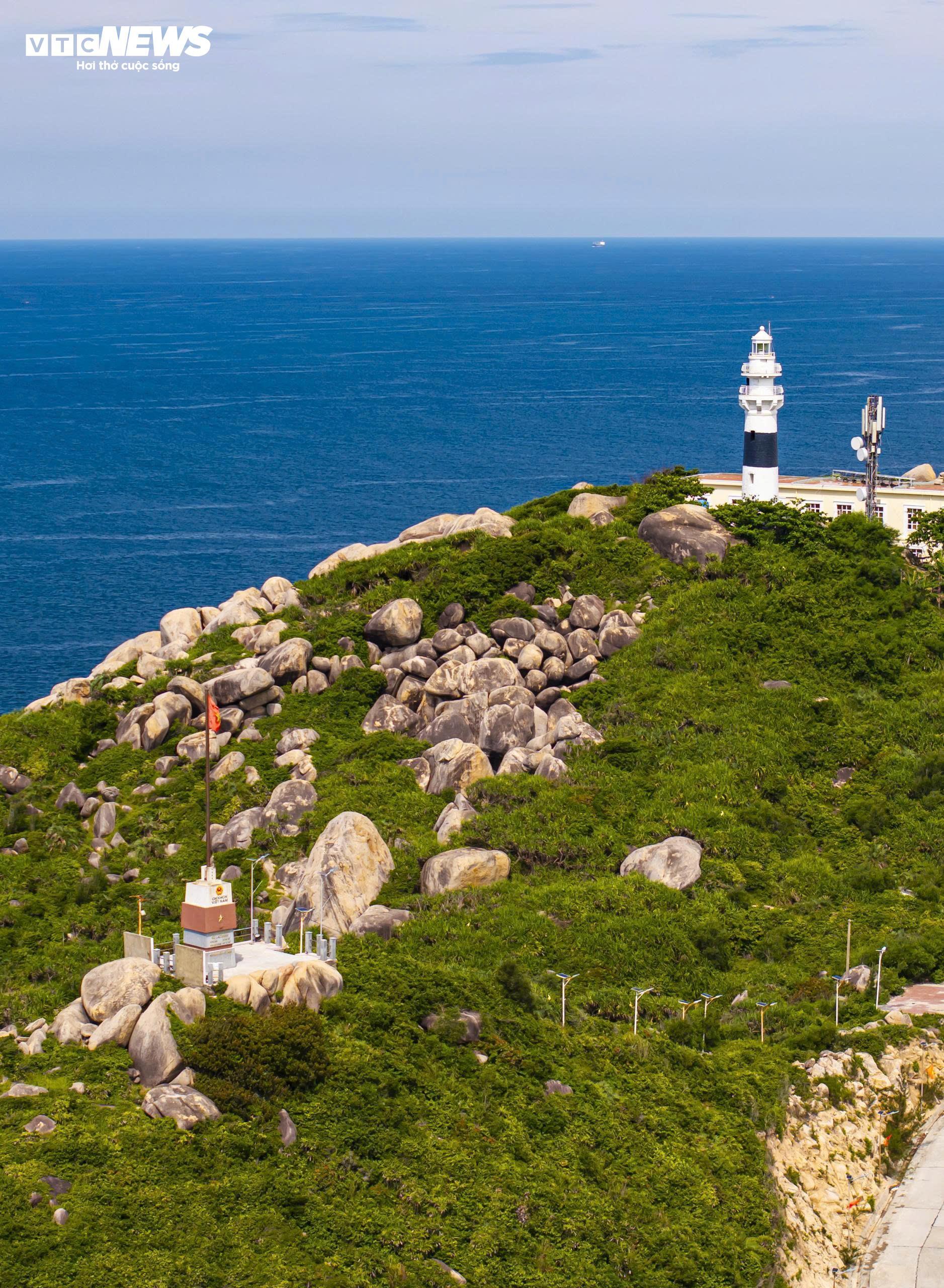 Nếu bạn mệt mỏi nơi thành phố ồn ào, hãy về với làng chài giữa biển Gia Lai - 7