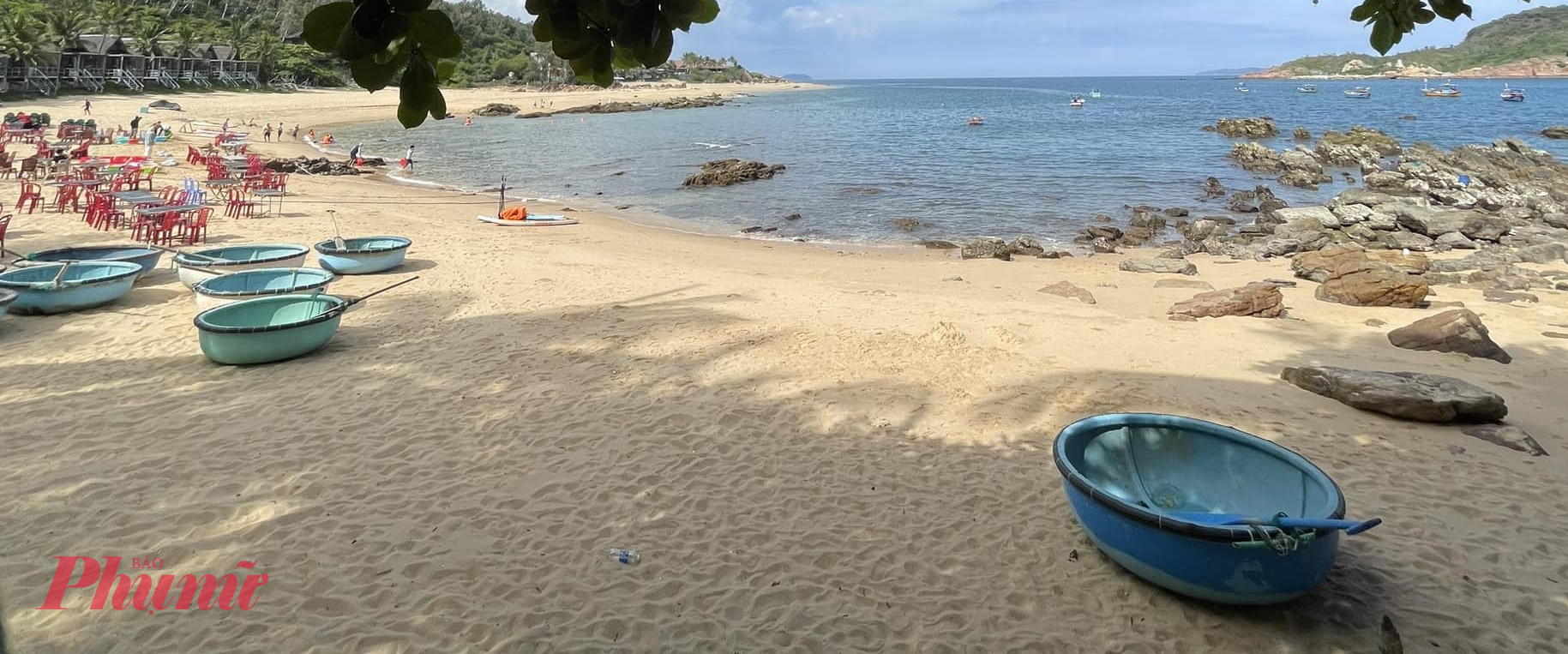 Quy Nhơn với những làng chài bình yên sóng vỗ Khung cảnh yên bình ở làng chài Bãi Xép