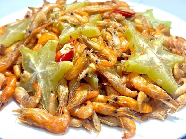 Đặc sản dân dã 'nhỏ nhưng có võ' xưa có đầy đồng ruộng nay được dân thành phố ưa chuộng: Giàu canxi, bán đầy chợ Việt giá cực rẻ