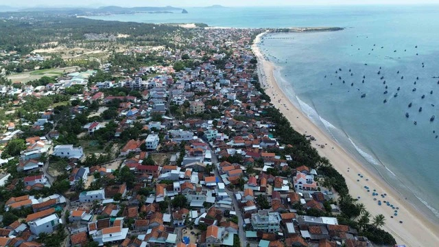 Long Thủy, dòng nước hình rồng ôm lấy làng biển- Ảnh 3.