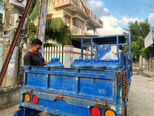 Long Thủy, dòng nước hình rồng ôm lấy làng biển- Ảnh 8.