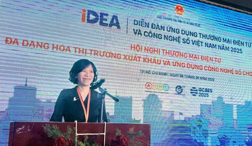 Bà Lại Việt Anh - Phó Cục trưởng Cục Thương mại điện tử và Kinh tế số thông tin - năm 2024, quy mô thị trường TMĐT bán lẻ tại Việt Nam đạt trên 25 tỉ USD. Ảnh: Bộ Công Thương