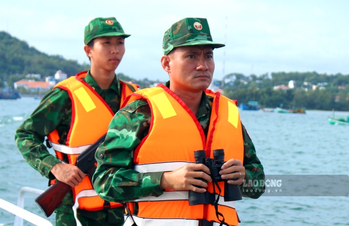 Theo Trung tá Nguyễn Trọng Phú, trong năm 2025, đơn vị đã xử lý trên 20 vụ tàu cá vi phạm khai thác IUU, riêng từ đầu tháng 8 đến nay đã xử lý 15 trường hợp vi phạm, xử phạt 15 đối tượng với tổng số tiền trên 130 triệu đồng. 