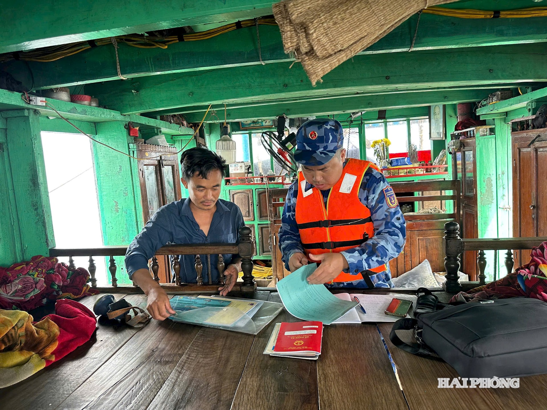 Tổ công tác kiểm tra các phương tiện