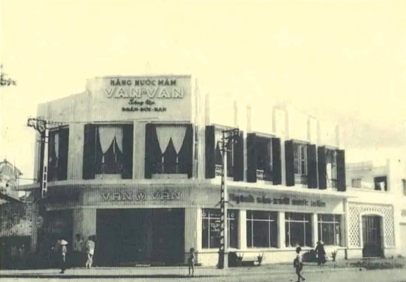 Đỉnh cao ẩm thực Việt Nam 100 năm trước được người đàn ông họ Đoàn lần đầu tiên đưa lên bàn ăn Paris: Giờ ra sao?- Ảnh 4. Đỉnh cao ẩm thực Việt Nam 100 năm trước được người đàn ông họ Đoàn lần đầu tiên đưa lên bàn ăn Paris: Giờ ra sao?- Ảnh 4.