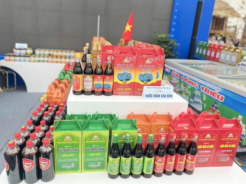 Các sản phẩm OCOP của công ty được giới thiệu tại hội chợ