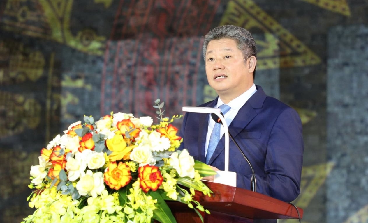 Ông Nguyễn Mạnh Quyền, Phó Chủ tịch UBND thành phố Hà Nội cho biết, trong dòng chảy phát triển của Chương trình OCOP, Hà Nội đã và đang khẳng định vị thế 'cánh chim đầu đàn'. Ảnh: Nguyễn Thủy.