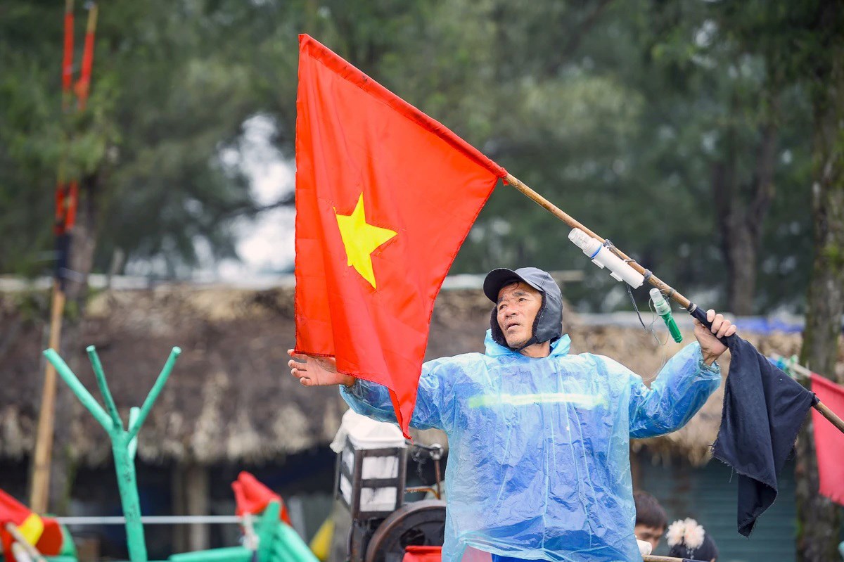 Ngư dân Thanh Hóa vươn khơi, đón "lộc biển" đầu Xuân