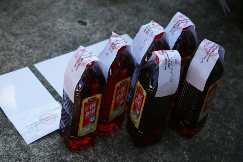 nuoc mam, bot nem, bot ngot gia, Nuoc giat Vi dan, nuoc mam Nam Ngu anh 4