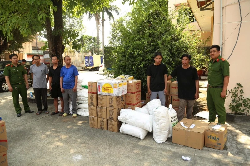 nuoc mam, bot nem, bot ngot gia, Nuoc giat Vi dan, nuoc mam Nam Ngu anh 6