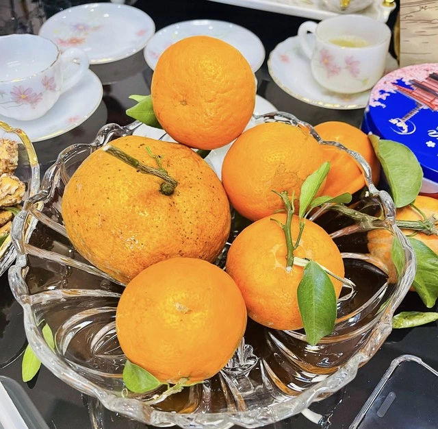 Trend ăn cam bù chấm mắm ruốc gây 'sốt': Có vị như thế nào? - Ảnh 4.