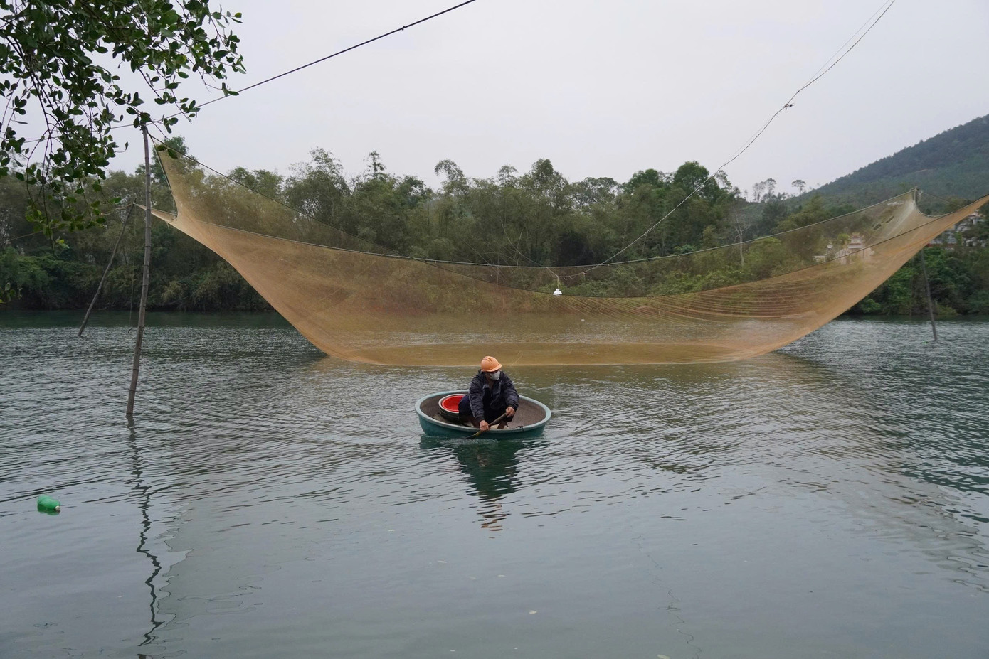 Mỗi mẻ rớ có khi được gần tạ cá. img-0270.jpg