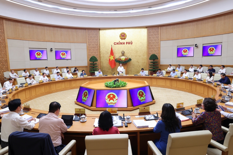 Thủ tướng Lê Minh Hưng: Tiếp tục rà soát, cắt giảm các thủ tục về môi trường, xây dựng, phòng cháy, chữa cháy- Ảnh 2.