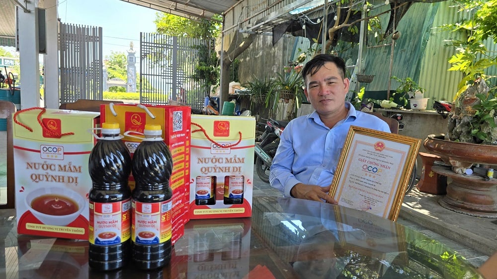 Sản phẩm nước mắm Quỳnh Dị được công nhận OCOP 3 sao. Ảnh: Thu Thủy. Sản phẩm nước mắm Quỳnh Dị được công nhận OCOP 3 sao. Ảnh: Thu Thủy.