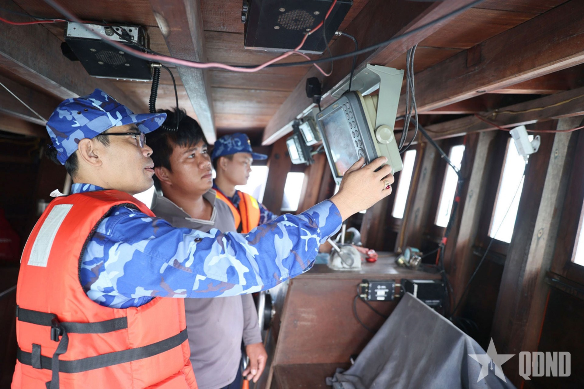 Bình yên biển, đảo quê hương: Giúp ngư dân chủ động phòng, chống khai thác IUU