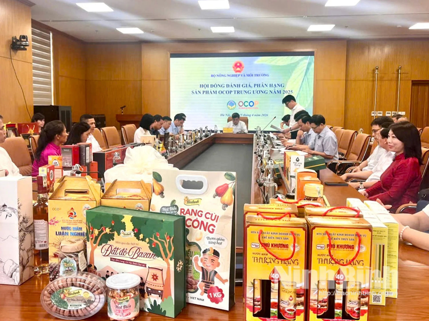 Hội đồng Trung ương - quy tụ các chuyên gia đa ngành tổ chức thẩm định nghiêm ngặt. Ảnh: DNCL