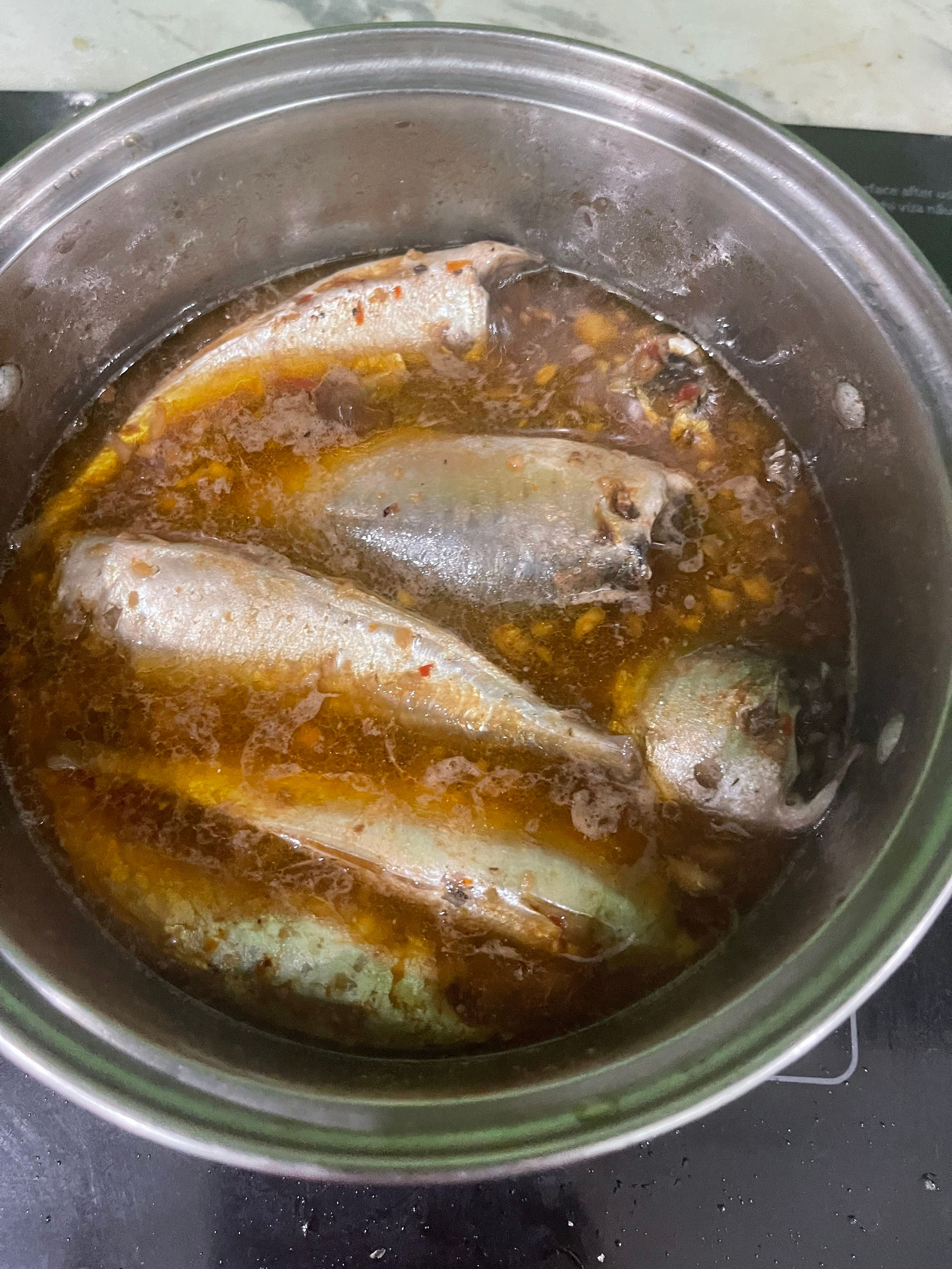 cá nục kho